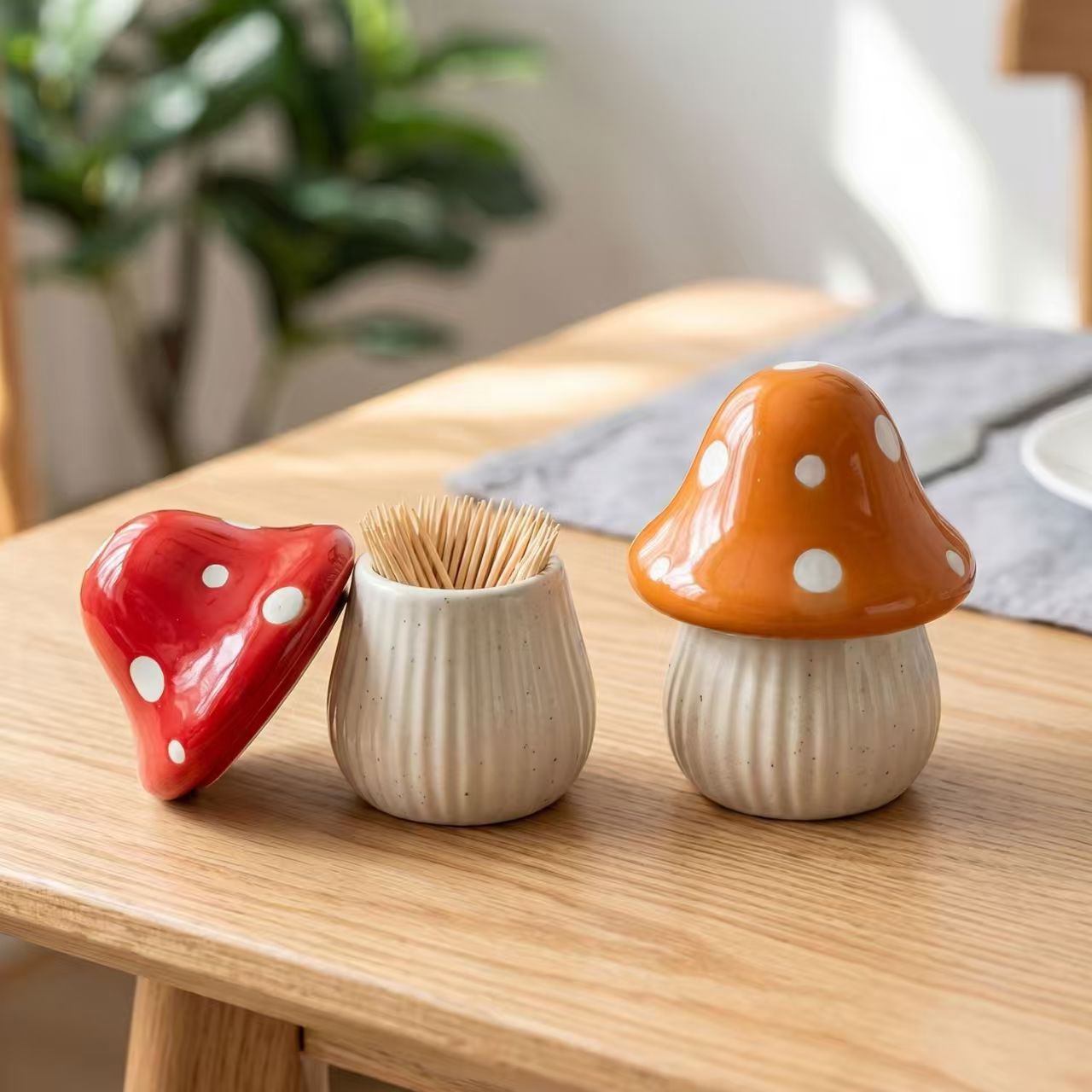 Desk Organizer - Stoples Keramik Bentuk Jamur Kartun, Tempat